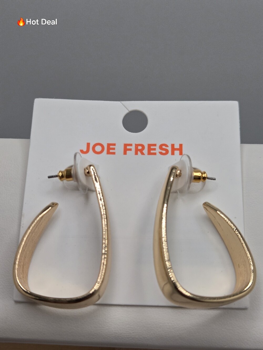 ✨2/$10✨ Joe Fresh Gold Tone Hoop Hoop Earrings Modern 1.5" NWT